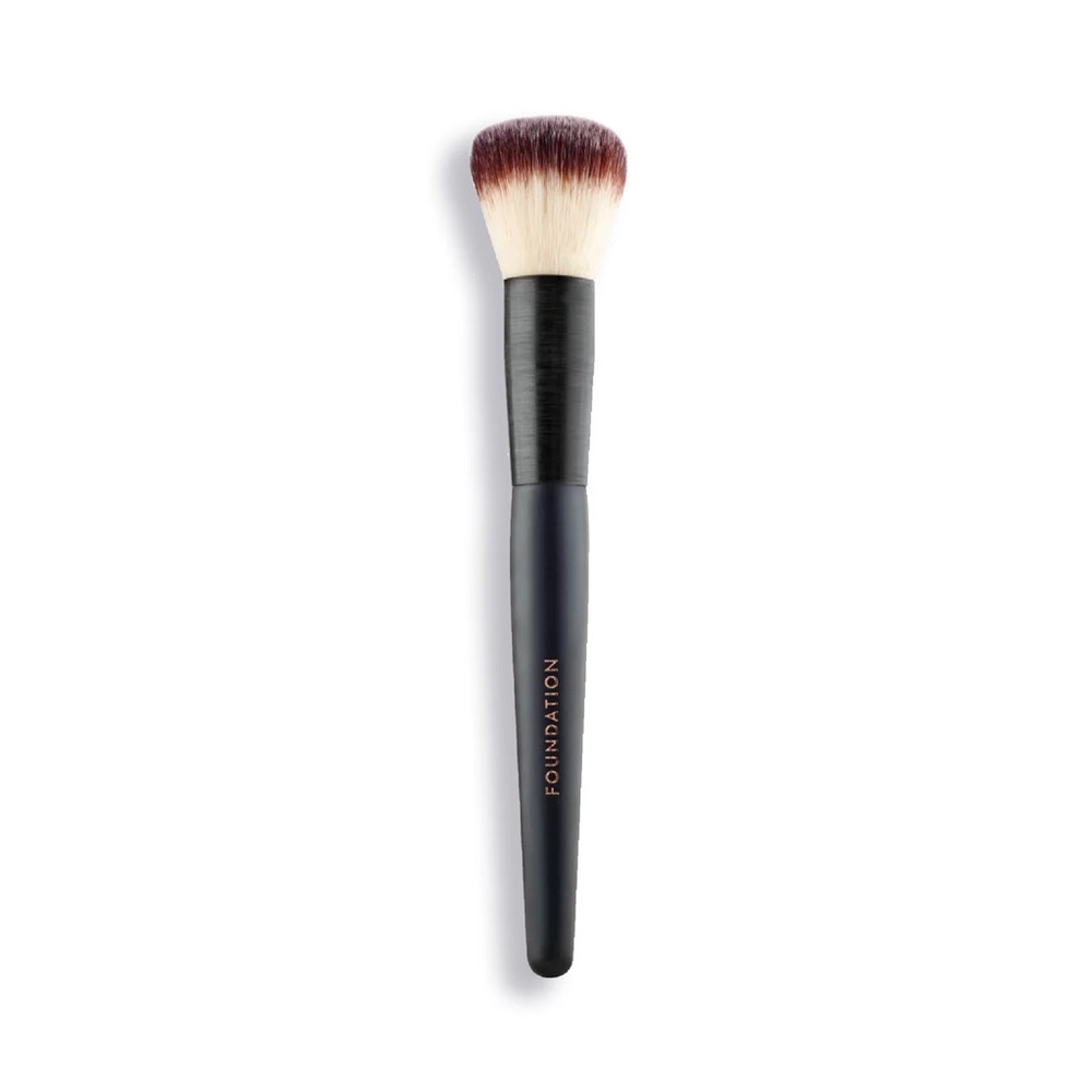 NWT LAWLESS Foundation Brush